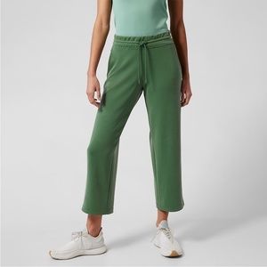 Athleta Seasoft Straight Crop Pant